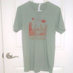 Bella Canvas Portland Souvenir T-shirt unisex size small